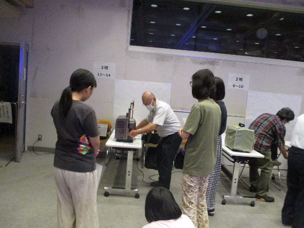 16ミリ映写機講習会　実習